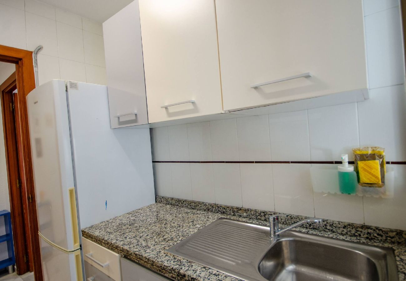 Apartamento en Benidorm - Sol 7 A Mediterráneo Levante Beach