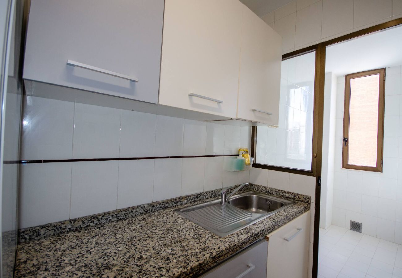 Apartamento en Benidorm - Sol 7 A Mediterráneo Levante Beach