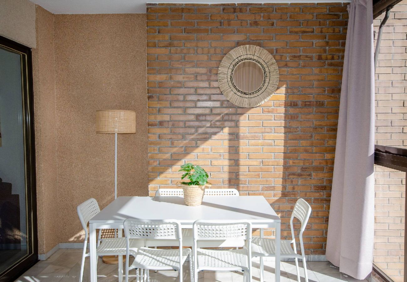 Apartamento en Benidorm - Sol 7 A Mediterráneo Levante Beach