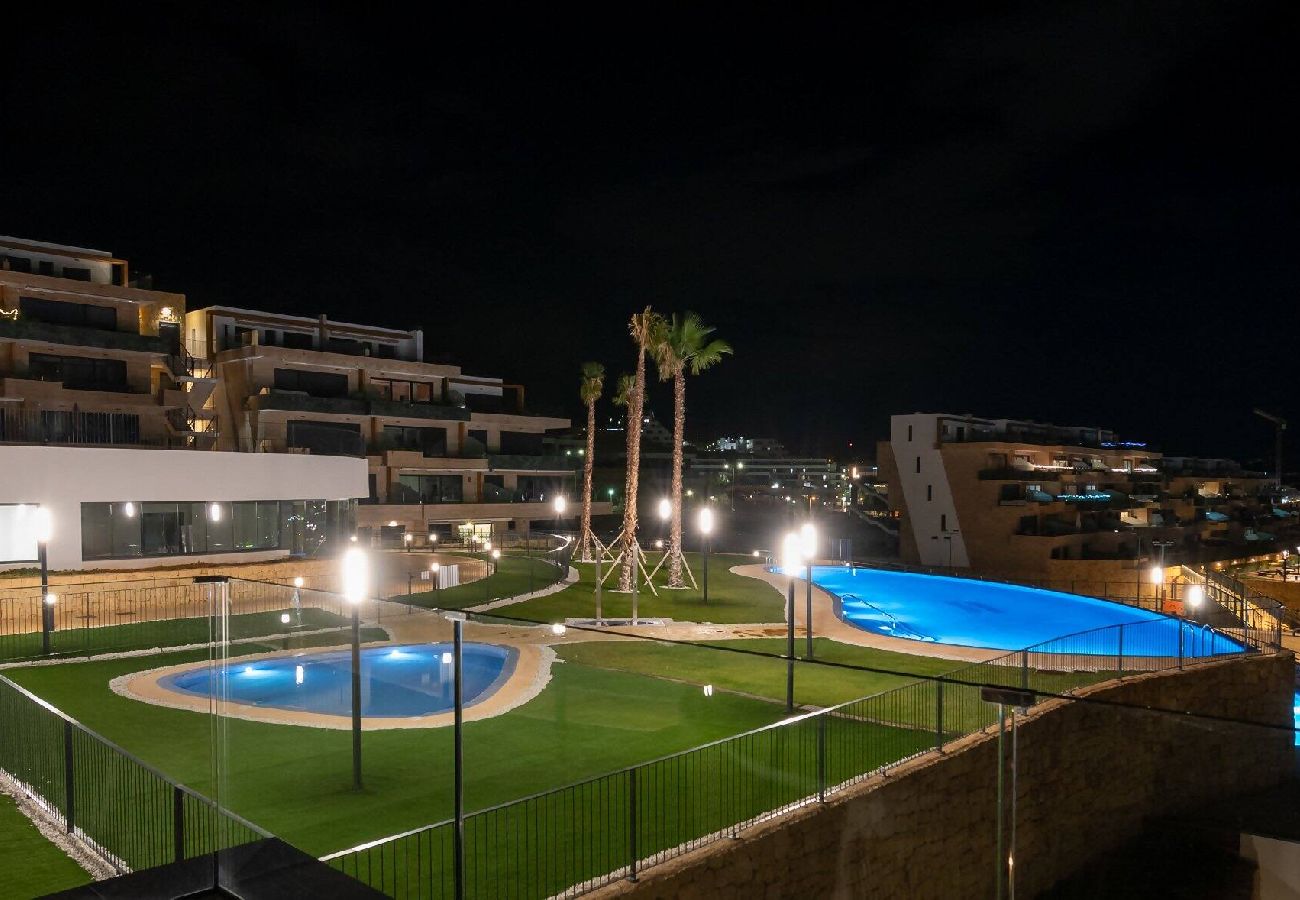 Apartamento en Finestrat - 3 Benidorm Amber Stay Duplex 3 Private Jacuzzi