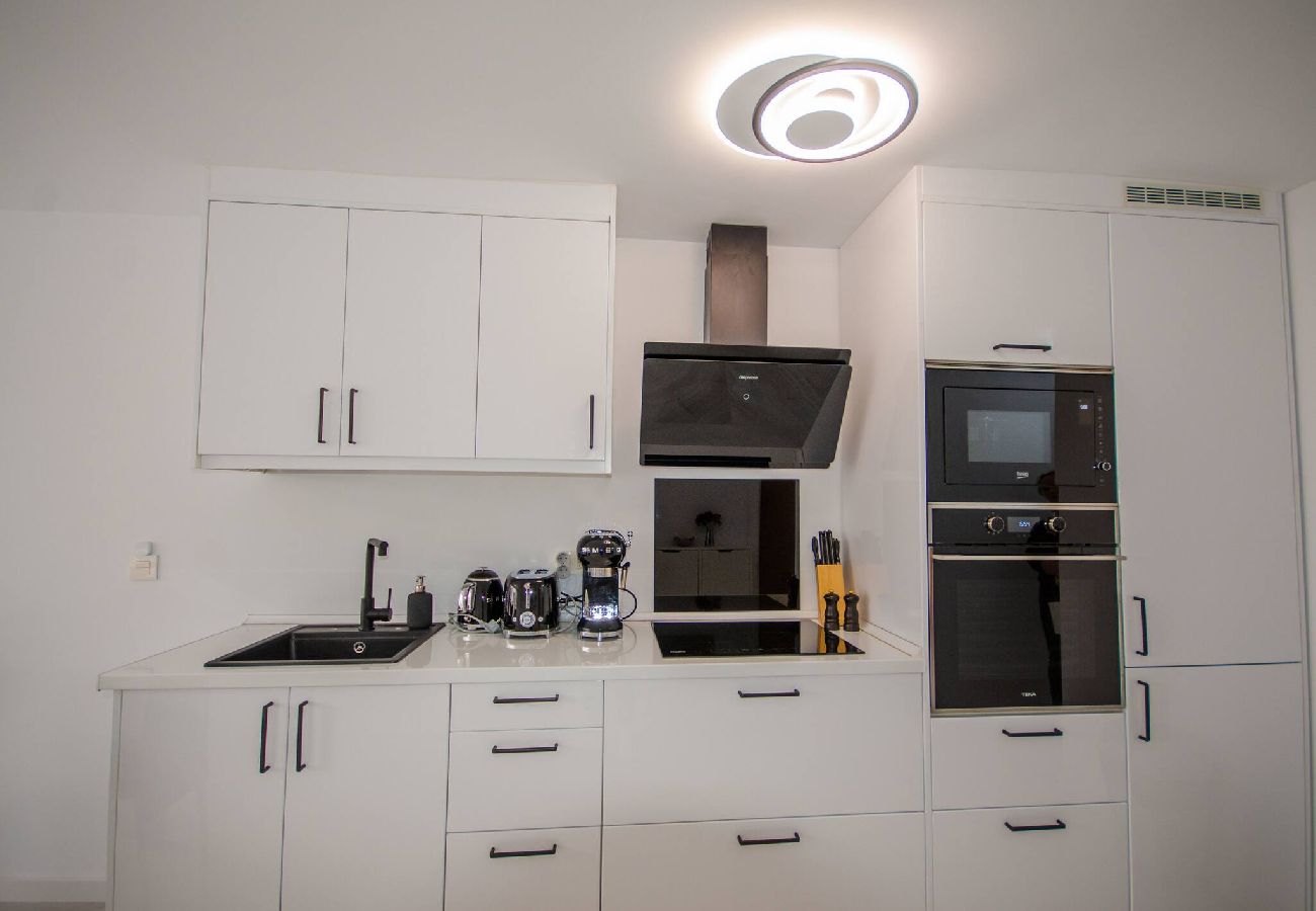 Apartamento en Benidorm - Playmont Park T-C  18-12