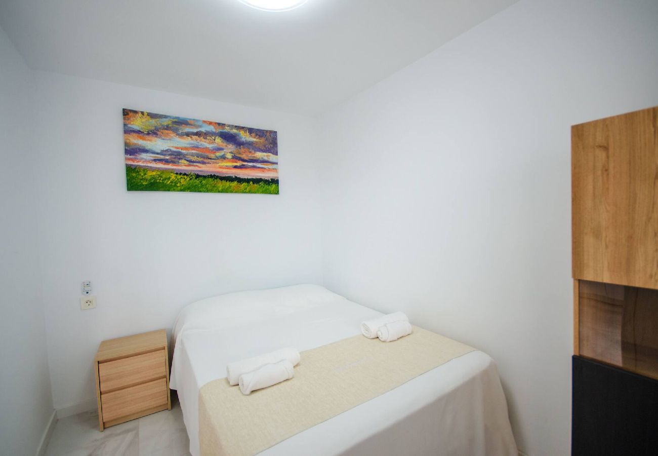 Apartamento en Benidorm - Playmont Park T-C  18-12