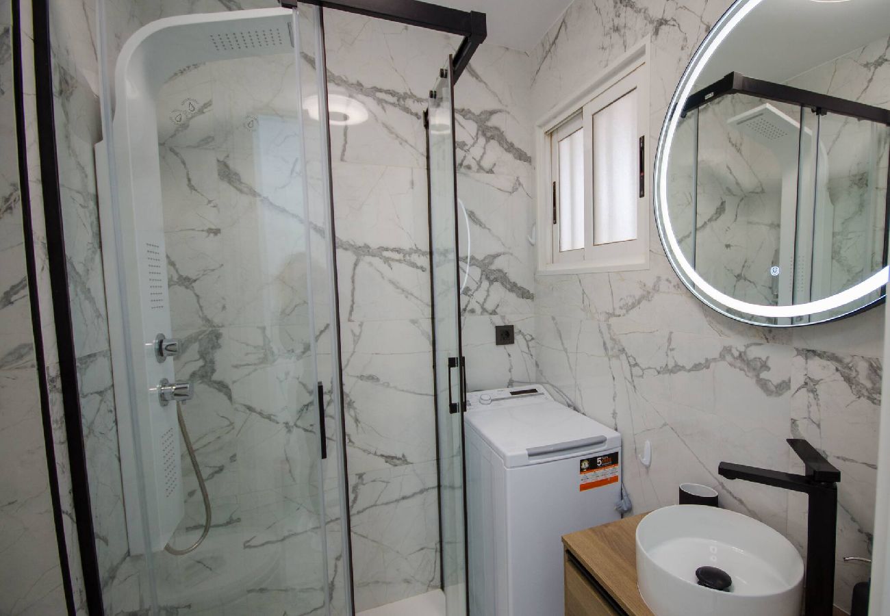 Apartamento en Benidorm - Playmont Park T-C  18-12