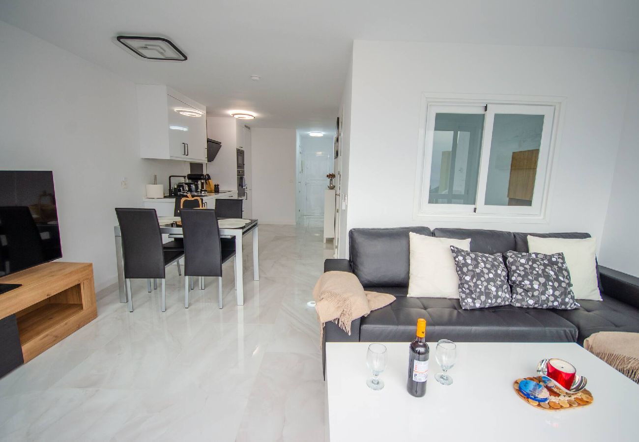 Apartamento en Benidorm - Playmont Park T-C  18-12