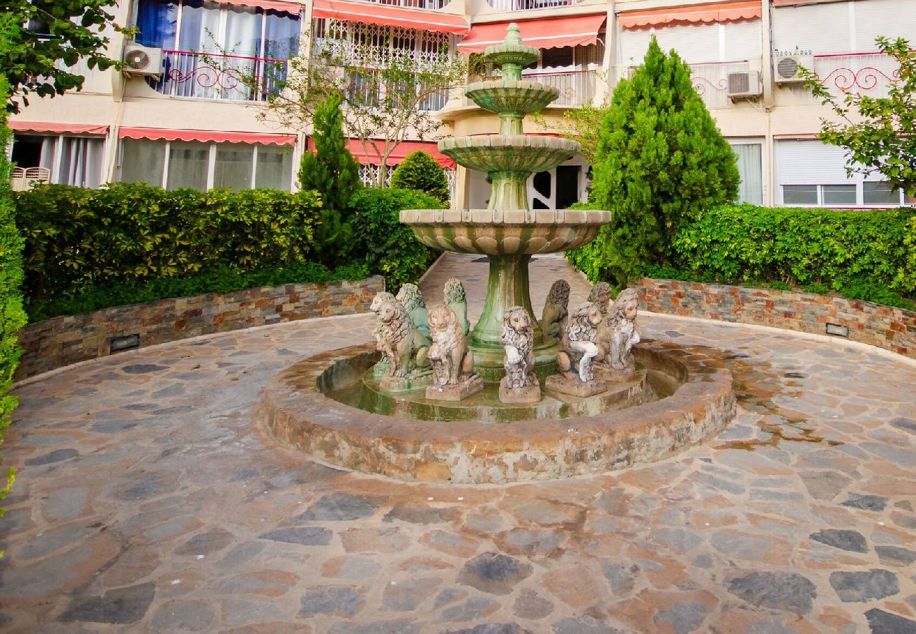 Apartamento en Benidorm - Playmont Park T-C  18-12