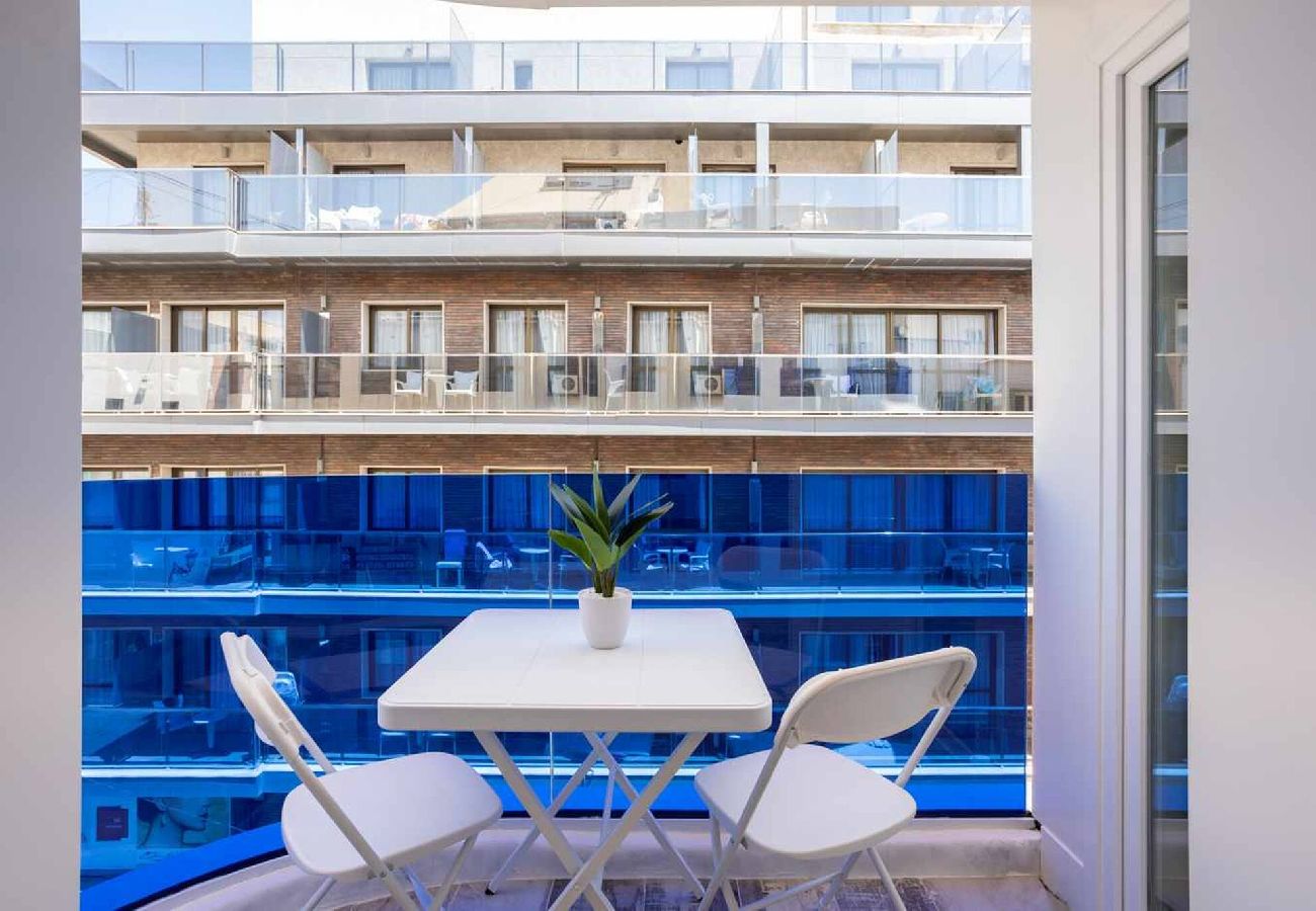 Apartamento en Benidorm - MB 1B Madrid Mundobooking