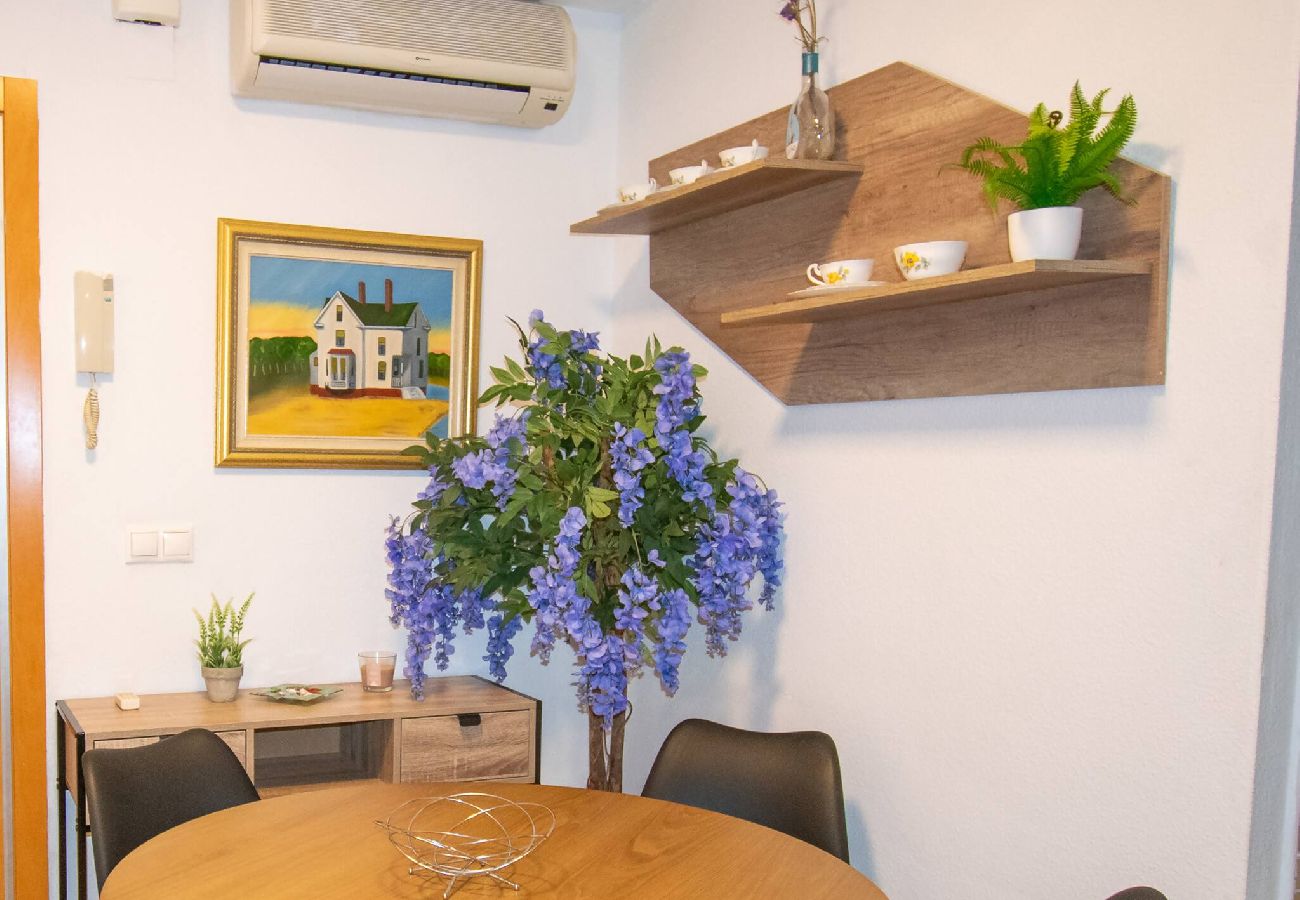 Apartamento en Benidorm - Jardines Benidorm T2 1-2