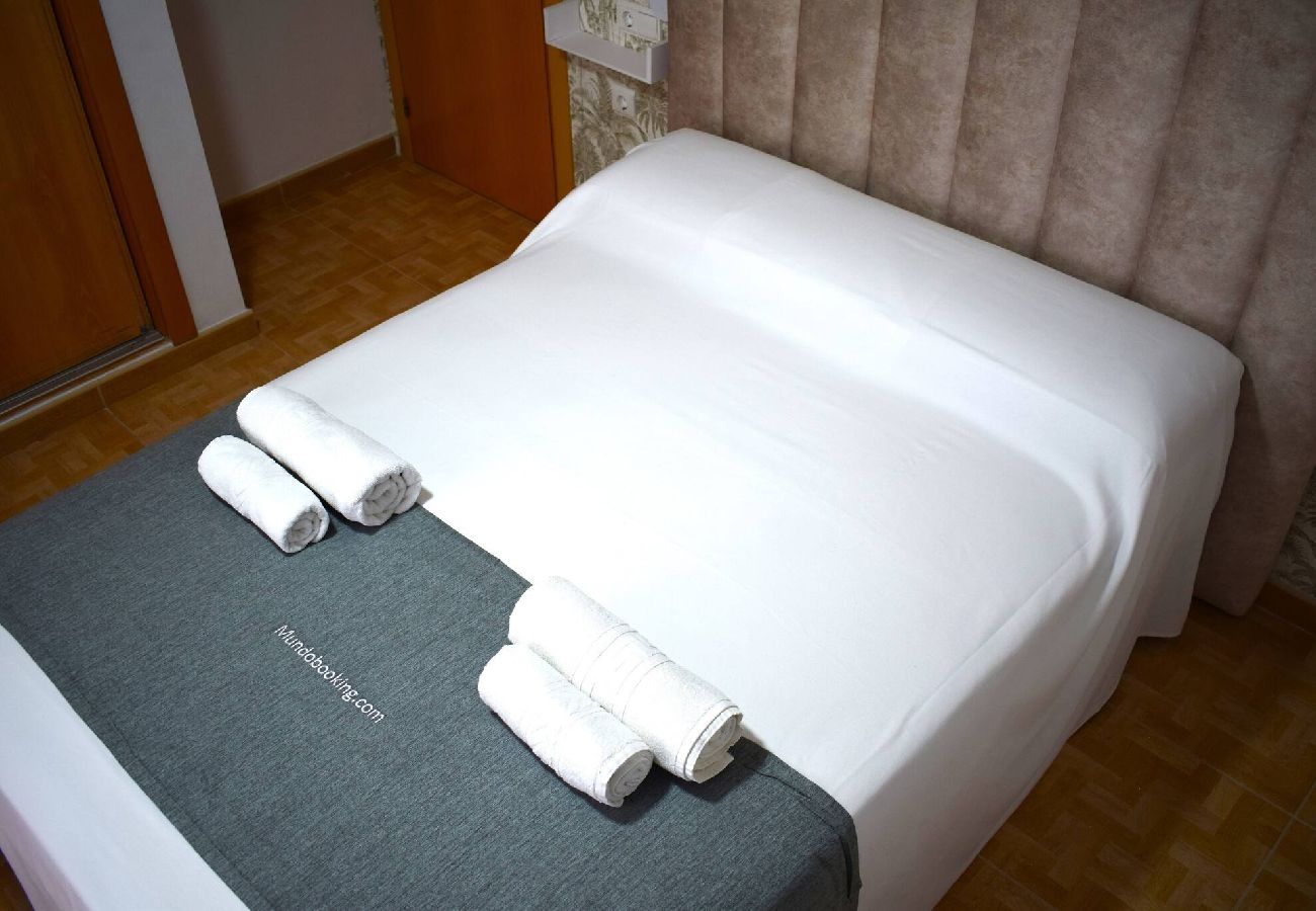 Apartamento en Benidorm - Pato Levante T9 7-2