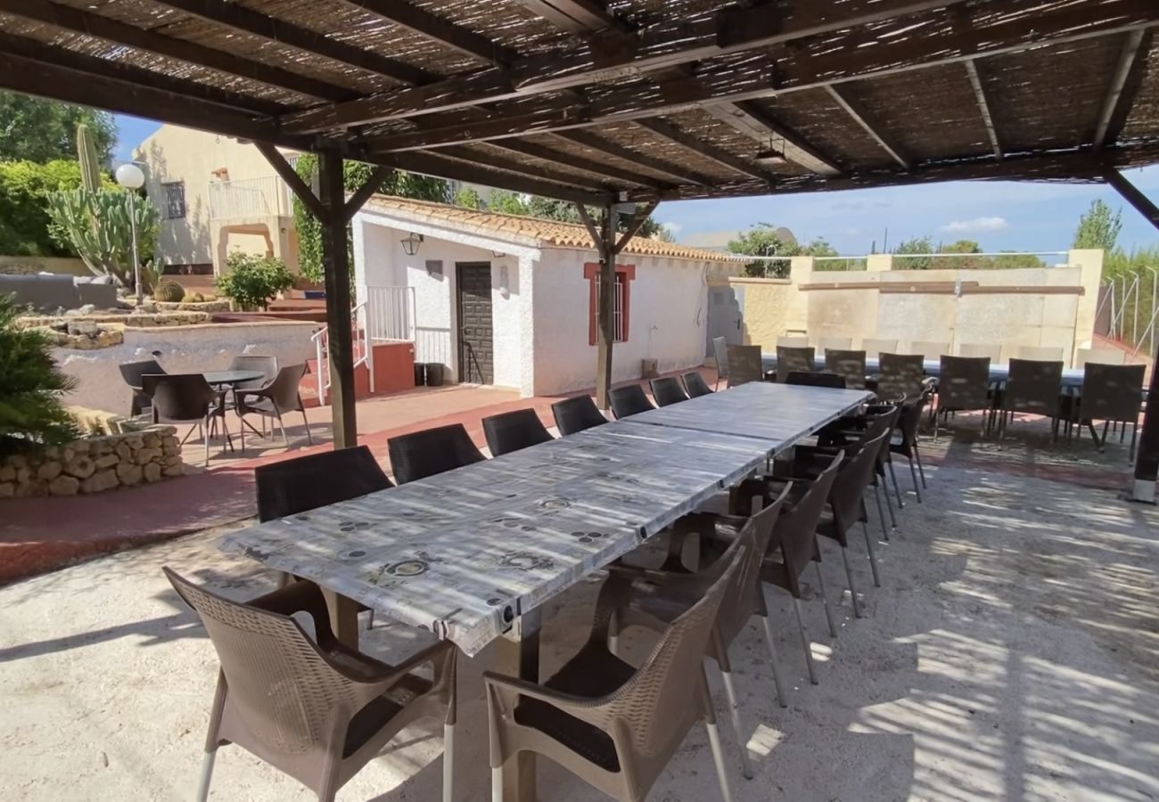 Villa en Polop - VILLA LA MARINA