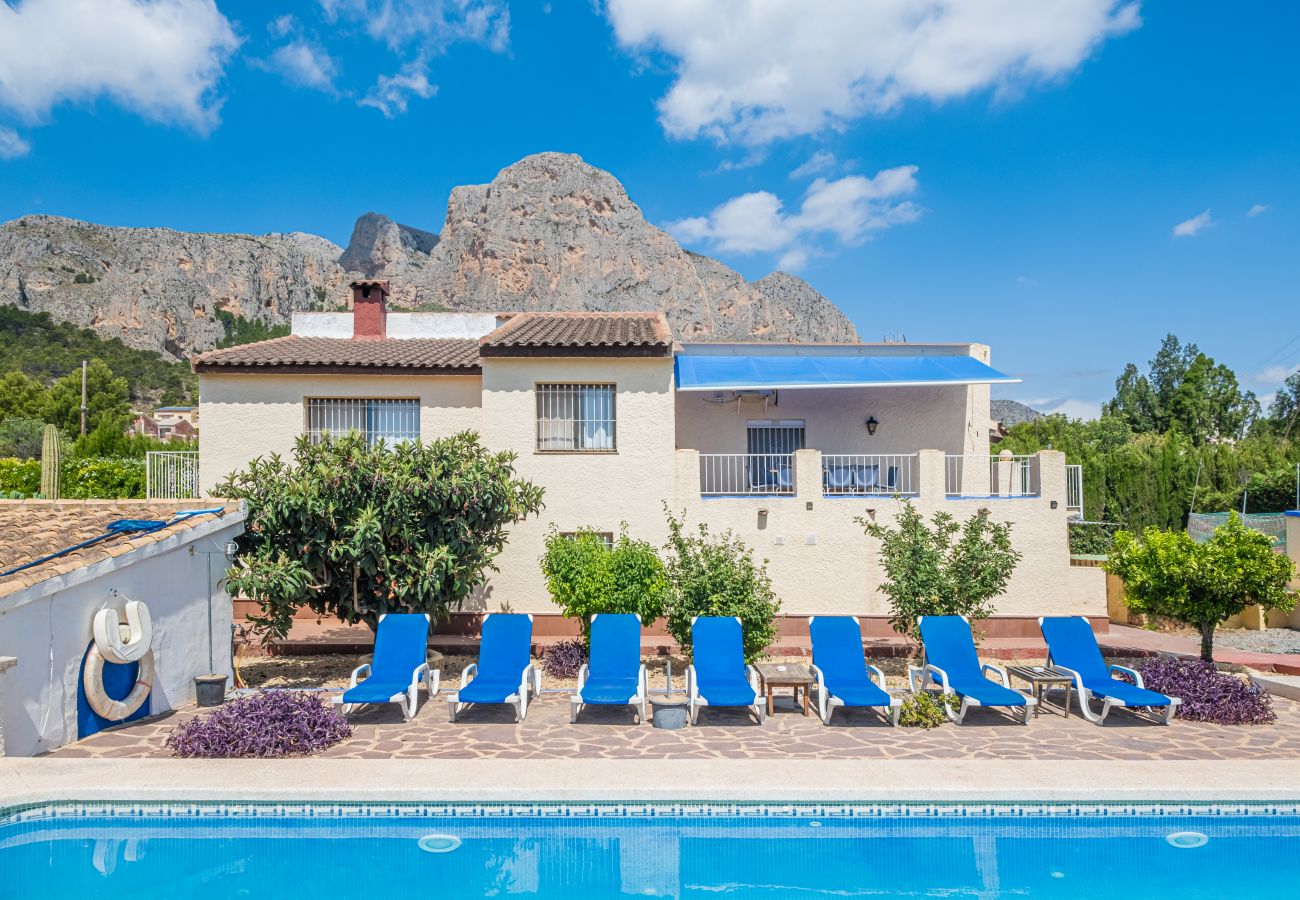 Villa en Polop - VILLA LA MARINA